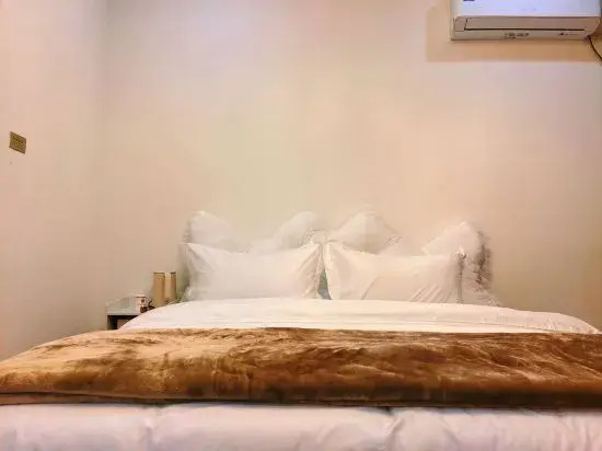 Zhaotong Jiuxi Homestay (Wanghai Park Branch)