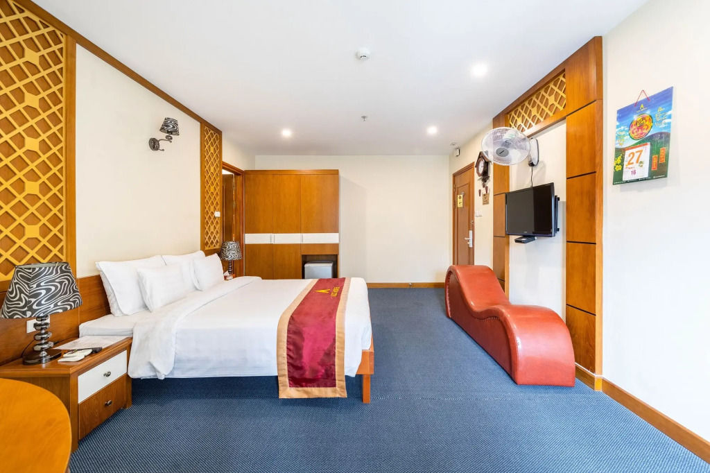 A25 Premium Hotel - 23 Quán Thánh