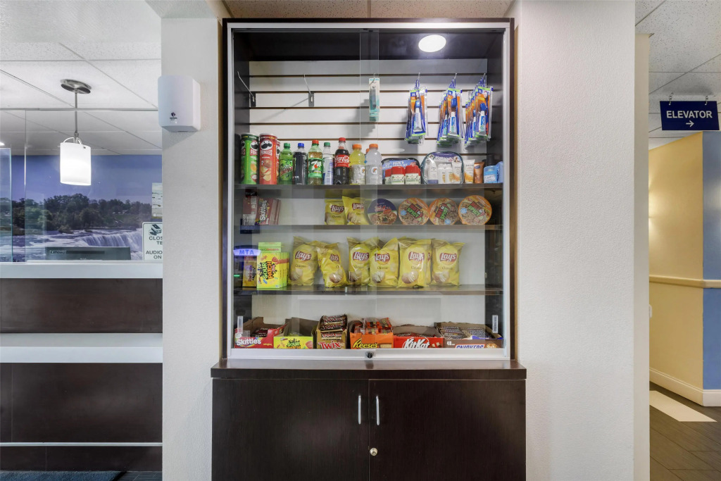 SureStay Plus Hotel by Best Western Niagara Falls East