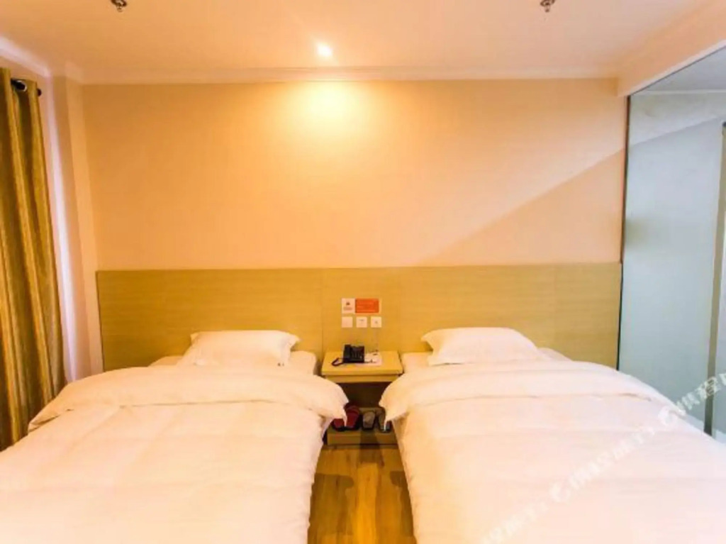 Chengzi Fashion Hotel(Suzhou Hongfeng square)