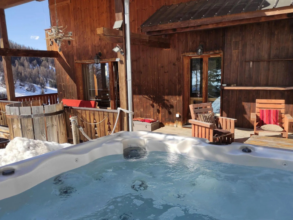 Atmospheric 14-person Chalet in Plagne 1800