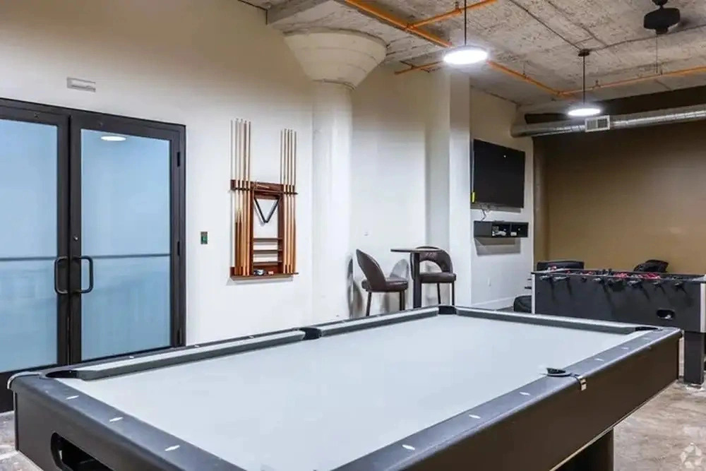 Cold Storage by Stylish Stays