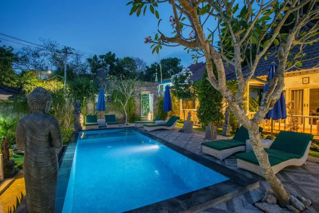 221 Garden Cottages