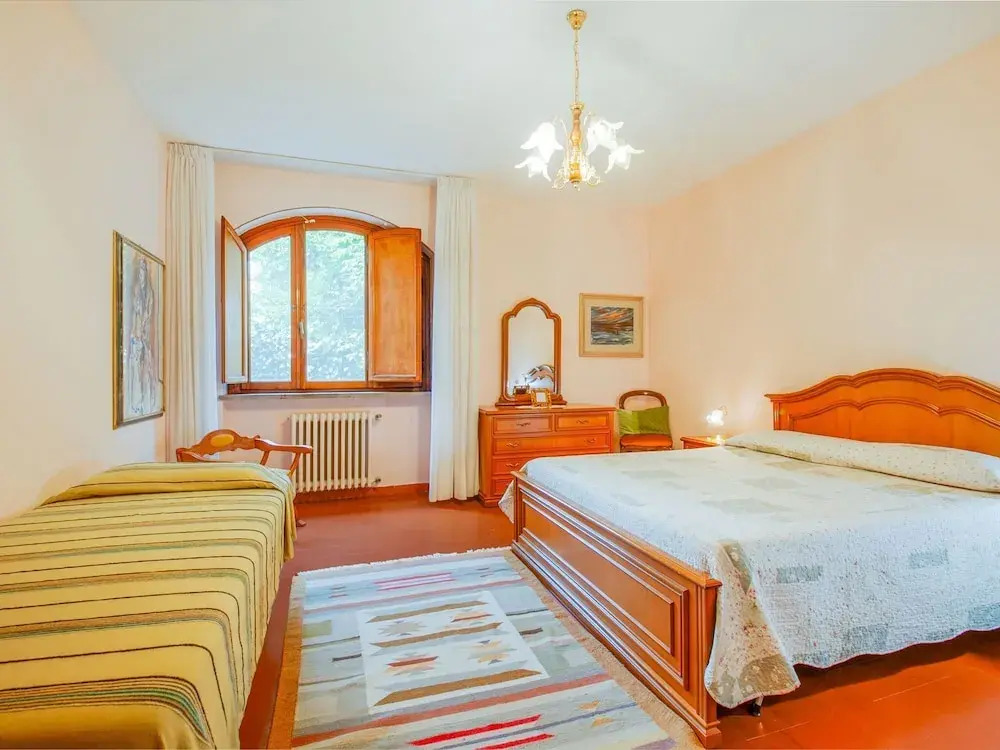 Splendid Holiday Home in Altopascio With Garden