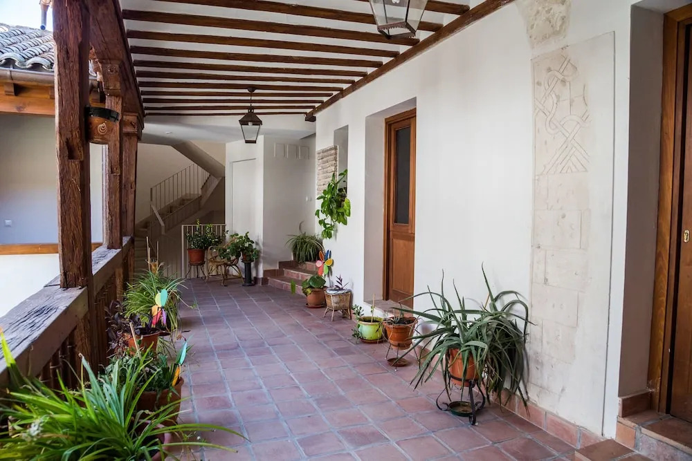 Hostal Infantes