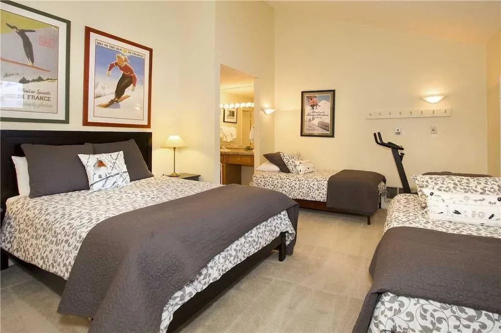 St Anton Condos #2 2 Bedrooms 2 Bathrooms Condo