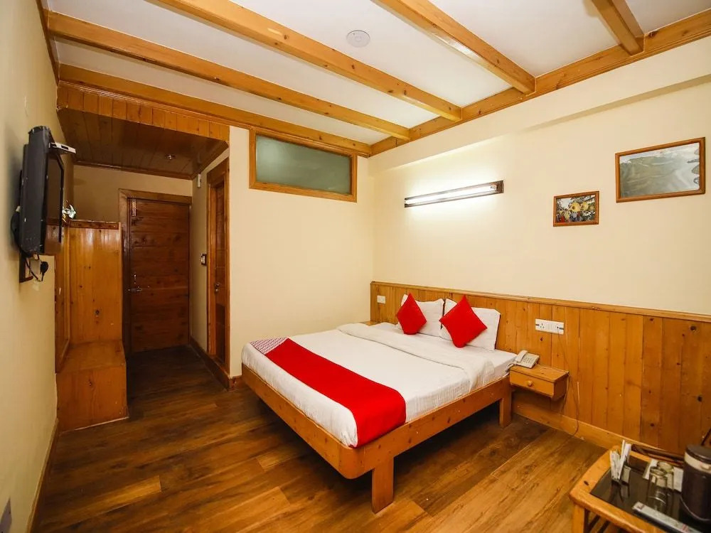 Hotel Red Heena