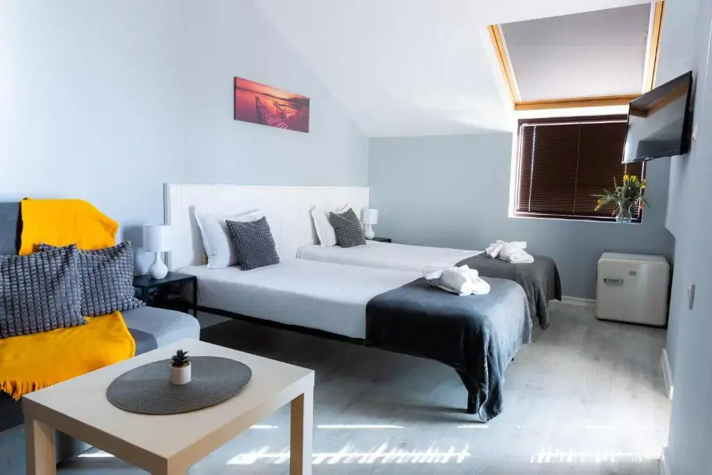 La Piazza Hotel