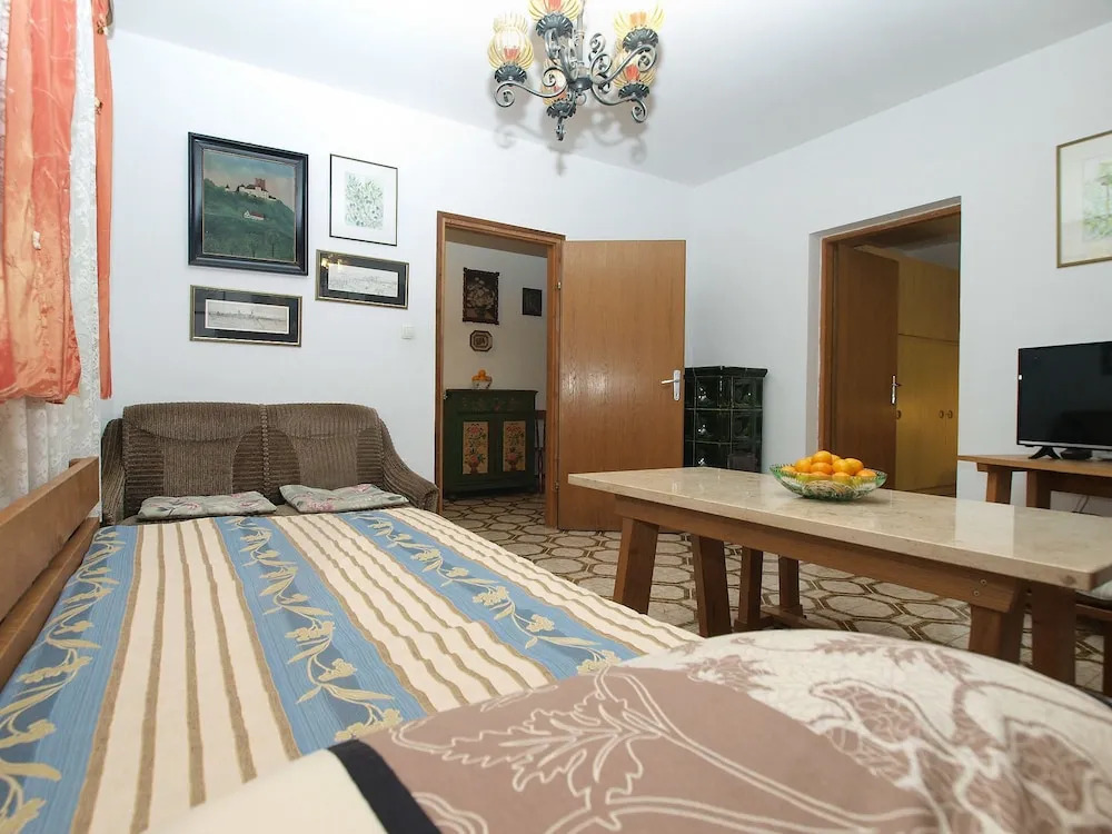 Apartment 924