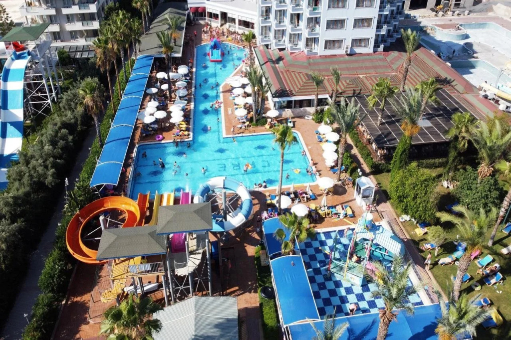 Caretta Beach Hotel