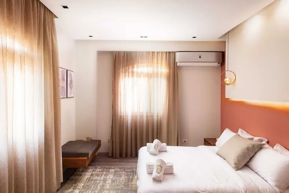 Xuru Stays I The Sleek & Ritzy 2 BDR 15 min From CAI Airpt