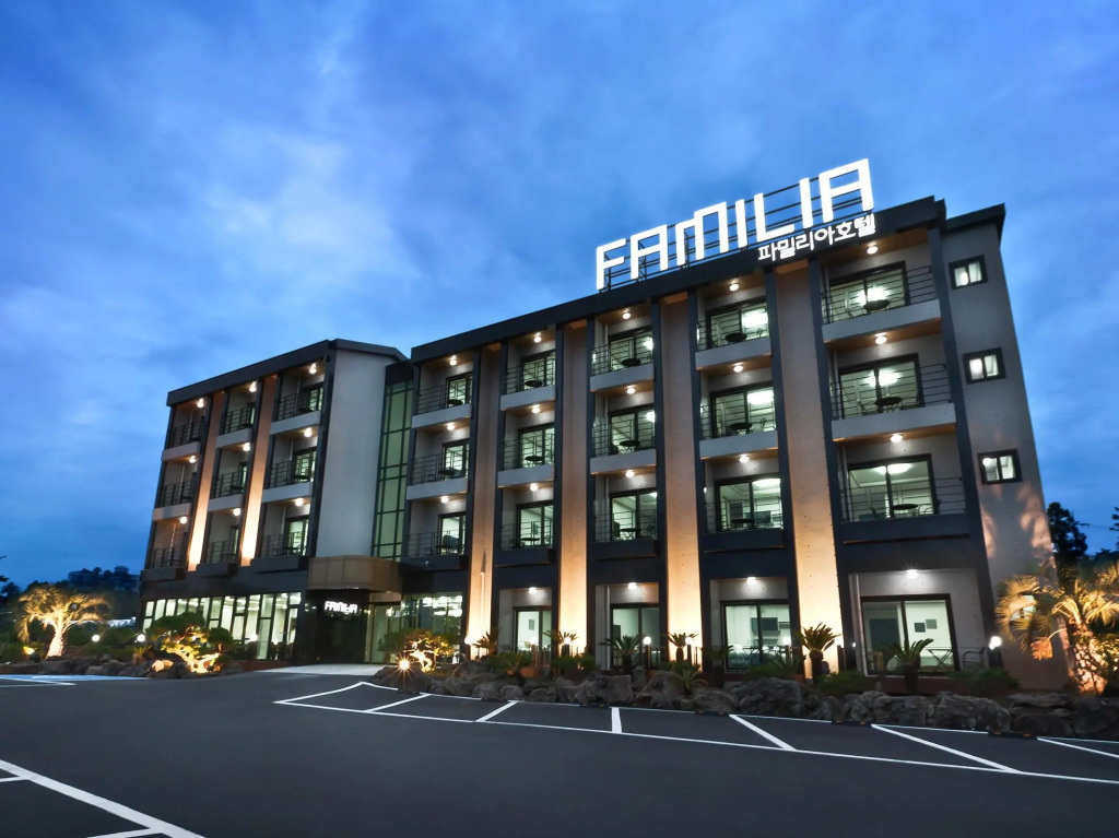 Familia Hotel