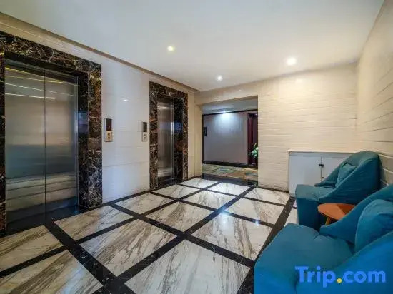 Urban Garden hotel(Yangxian Crested Ibis scenic spotstore)