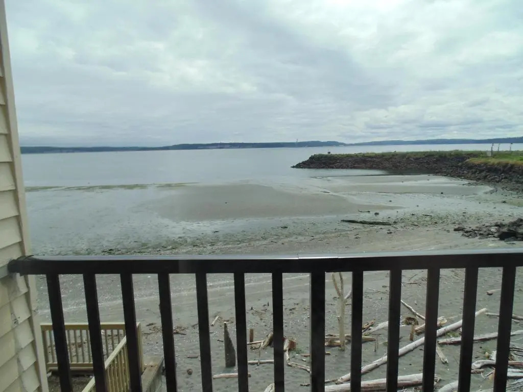 Water Front Inn