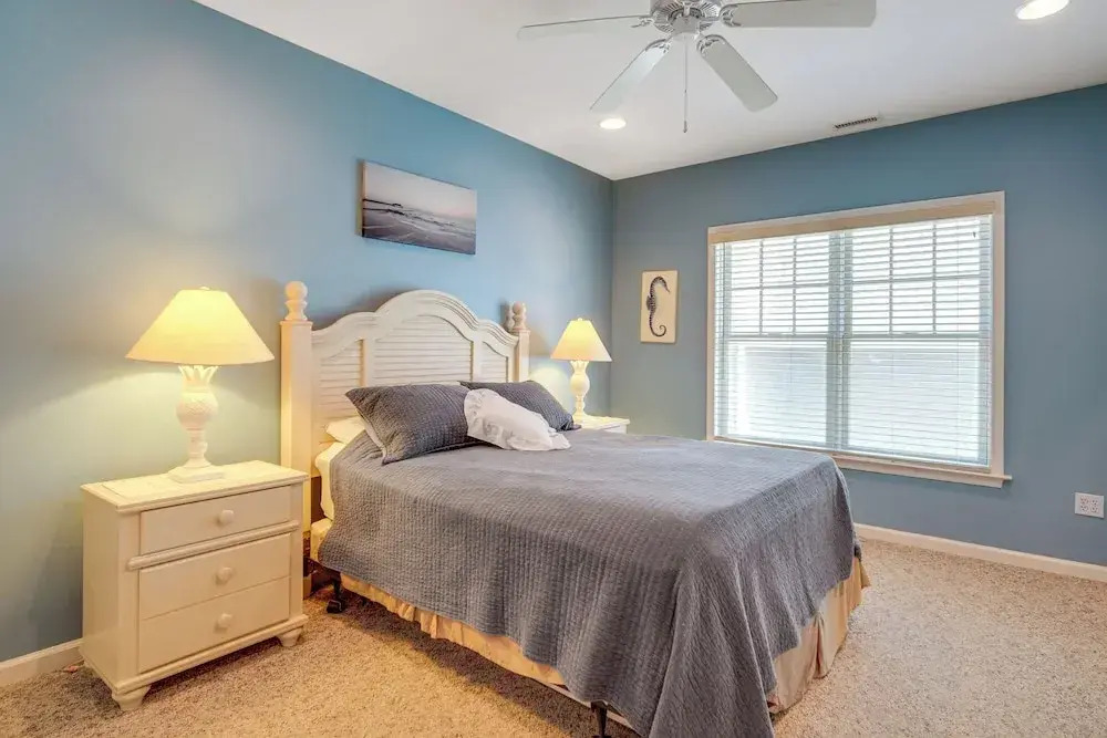 2 Blocks to Beach: Cozy Retreat in Wildwood!