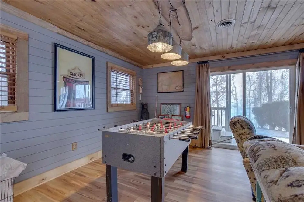 Swiss Bear Haus - Four Bedroom Cabin