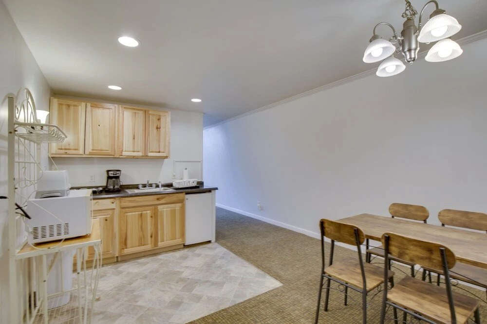 Old Orchard Beach Vacation Rental, Walk to Ocean!