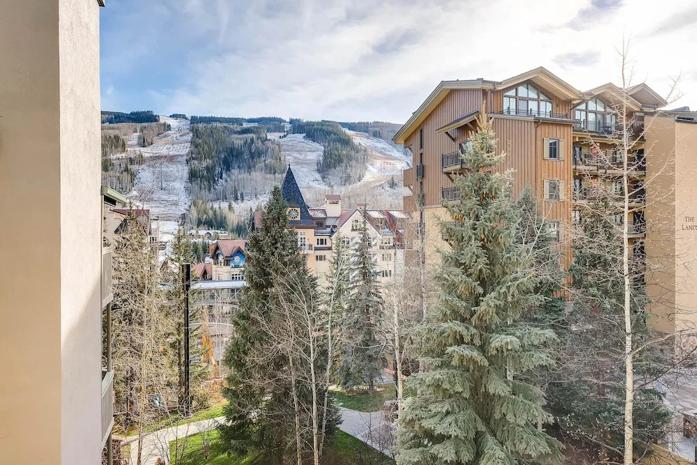 Westwind 406 2BD 2BA Gold Condo