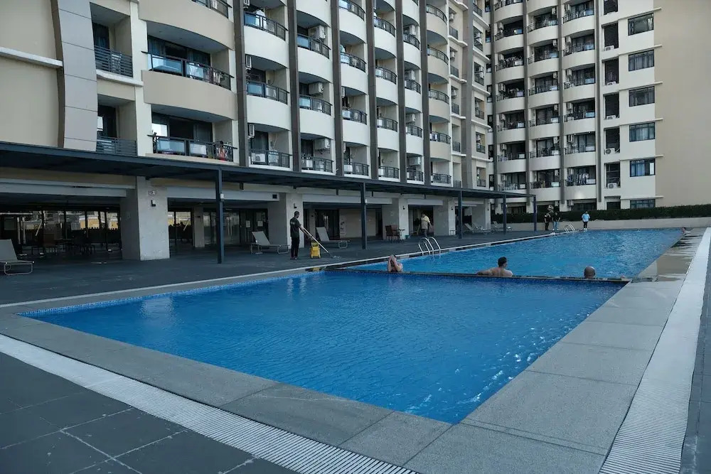 Golden Seagulls Hotel
