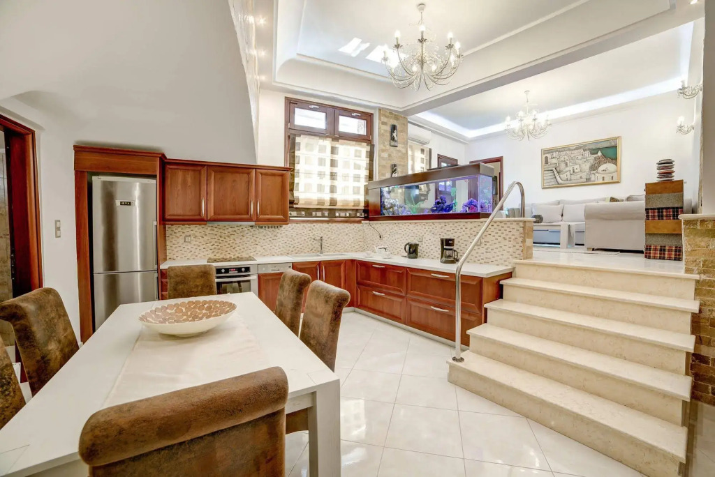 Suite Home Santorini