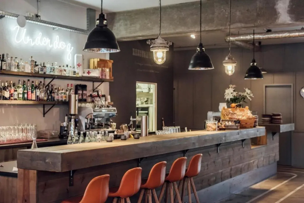 Underdog Hotel