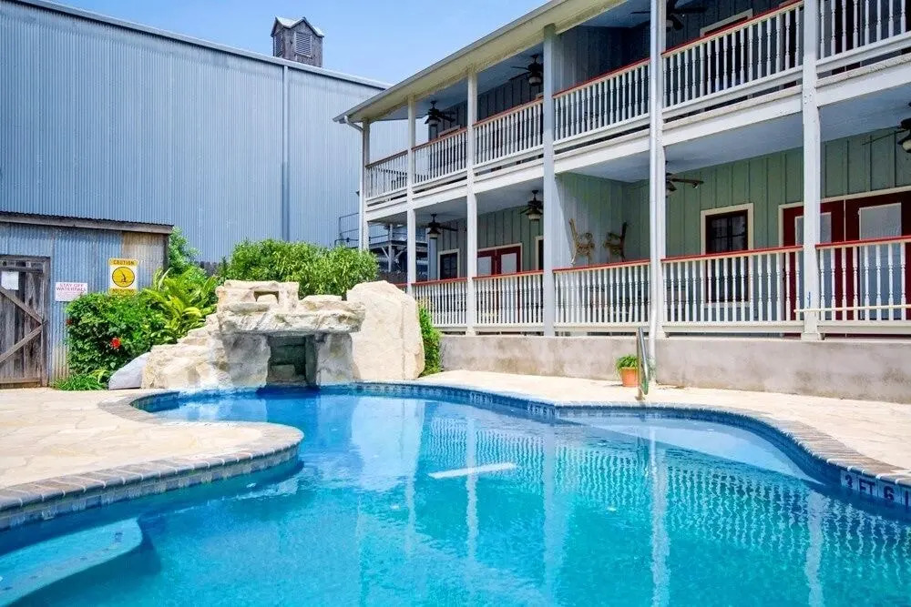 Gruene Getaway 3 Bedroom Condo