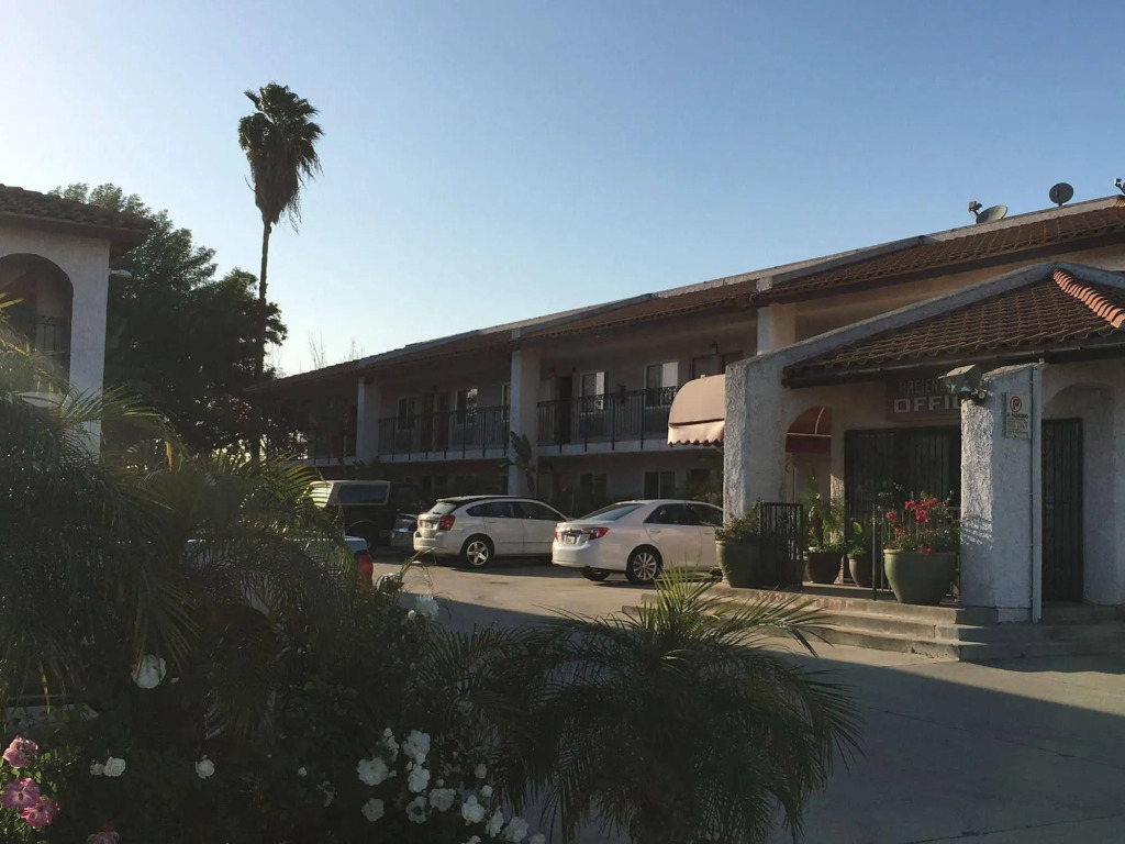 Hacienda Inn