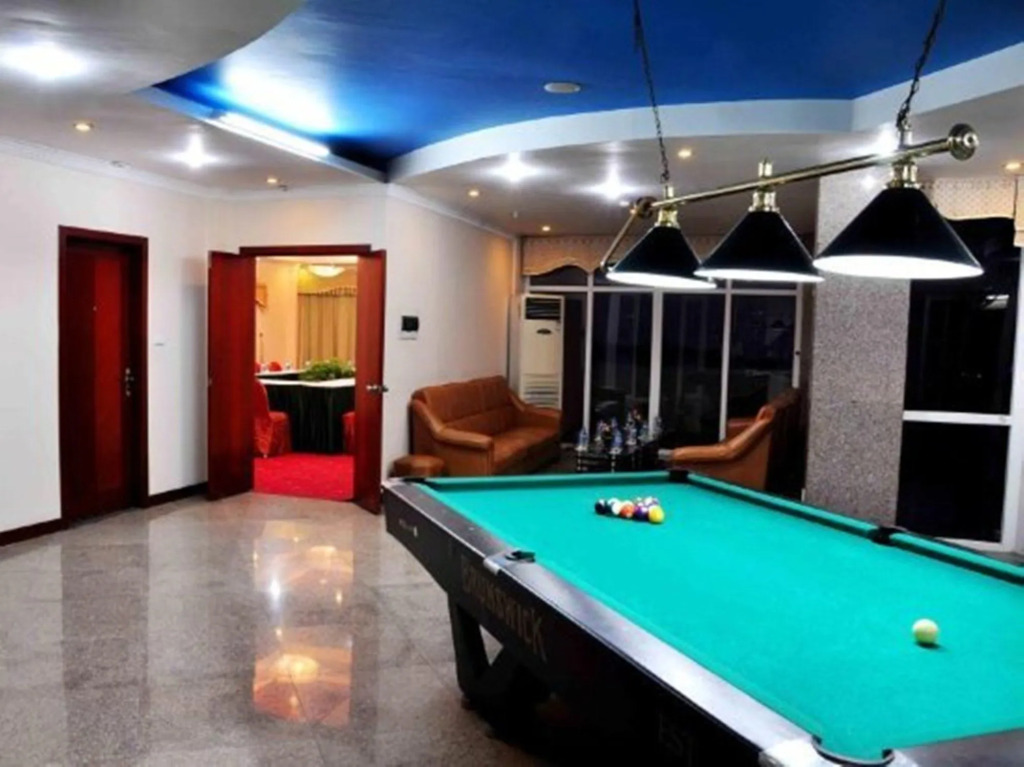 Crown Hotel