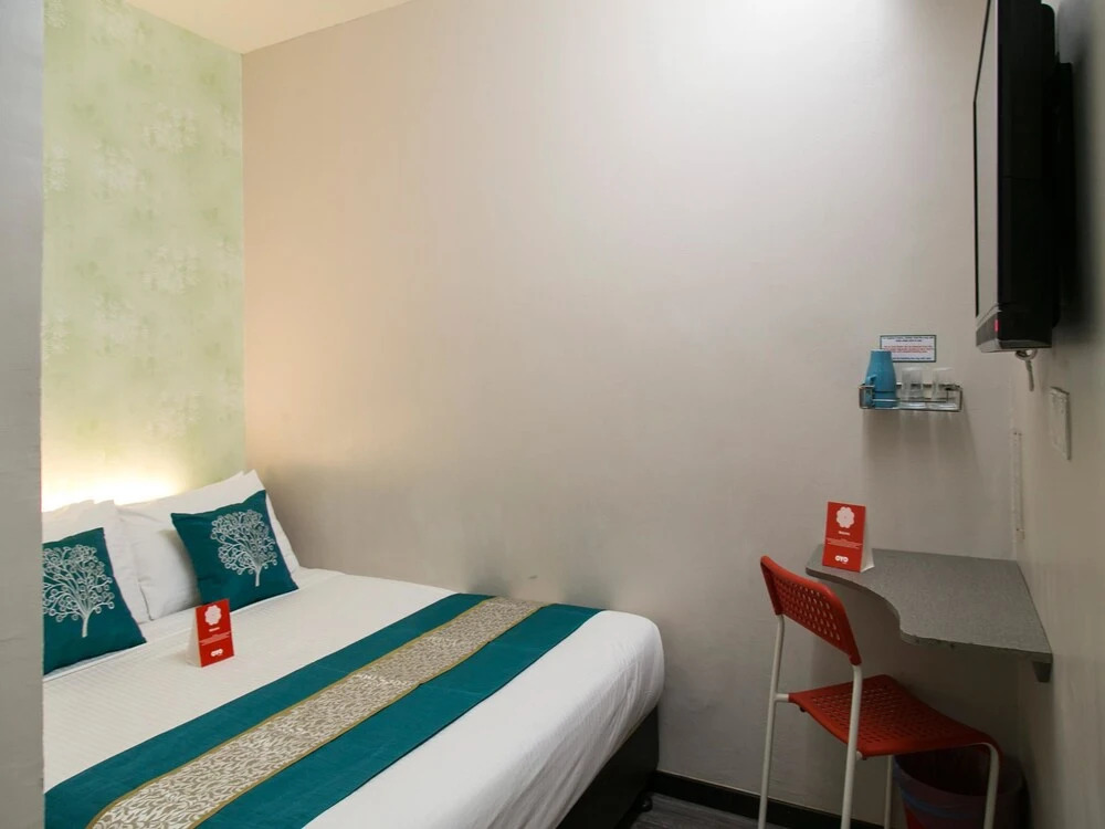 OYO 198 Seeds Hotel