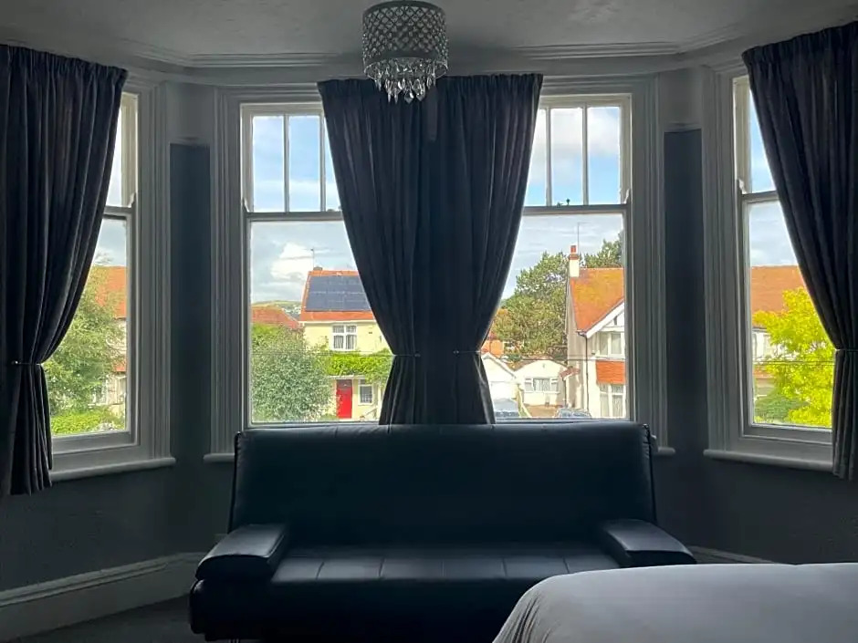 Danilton Hotel