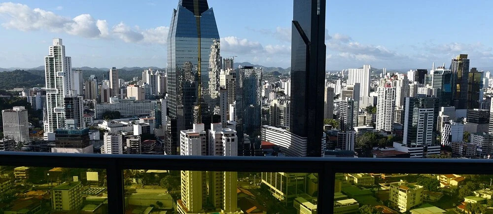 Apto. 37G Vista a la Ciudad
