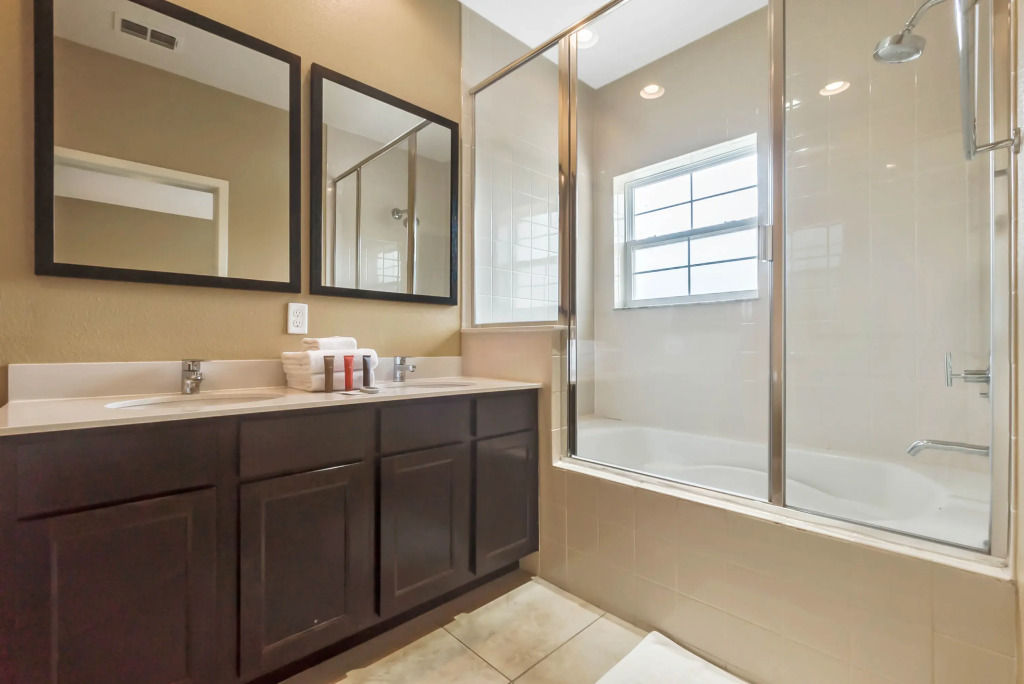 2 Bedrooms / 2.5 Bathrooms / Regal Oaks (2618 CL), Kissimmee, US