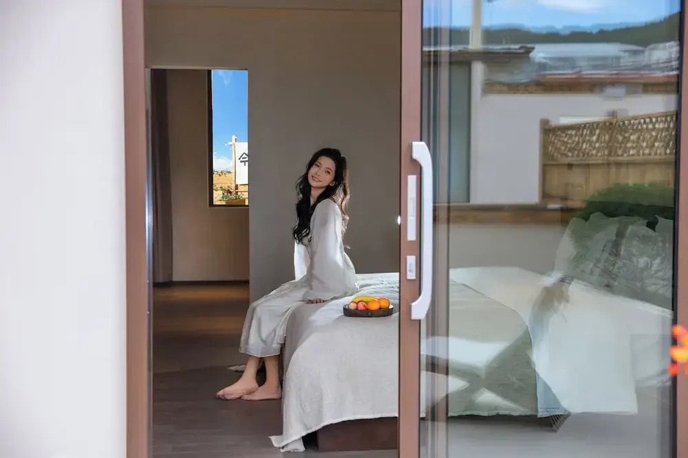 Shangri-la Designer Homestay without Summer(By the Cosmic Wheel of Dukezong)