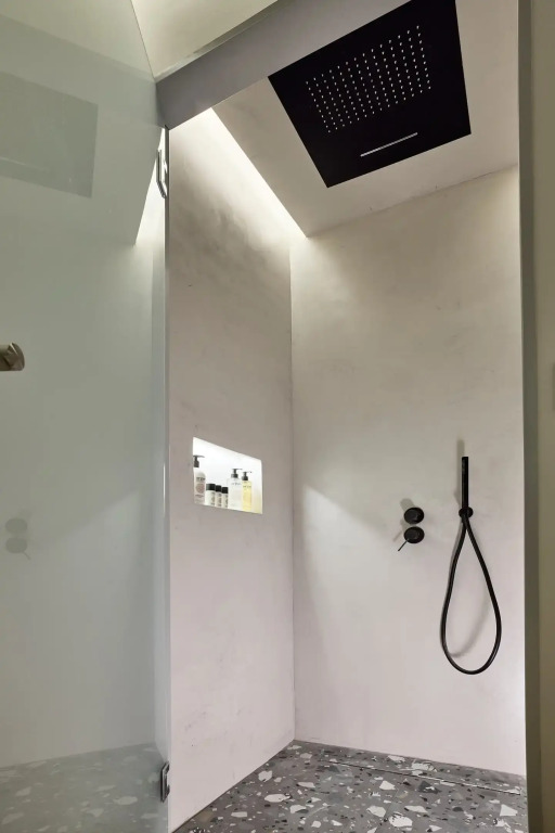 Cama Luxury Suites Kavouri