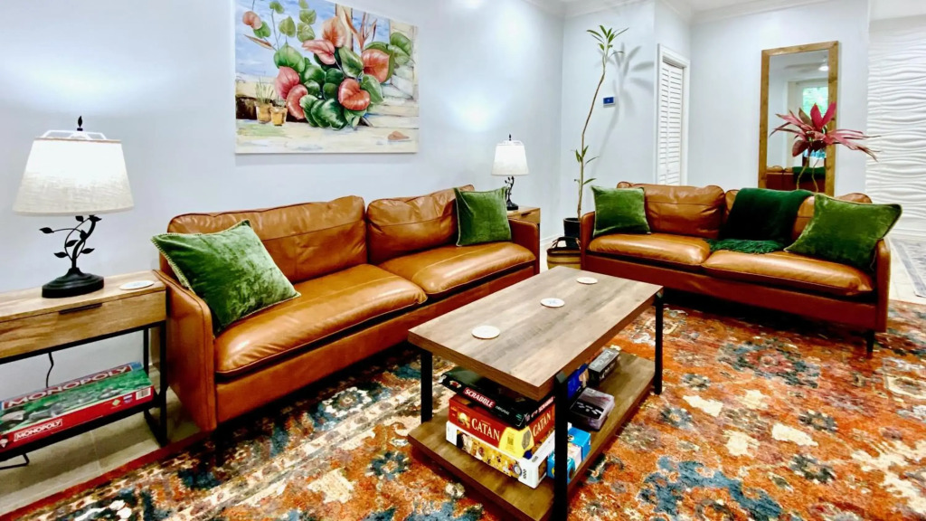 DreamSpace Cottage, Private Pool, Lush Garden, Car Included