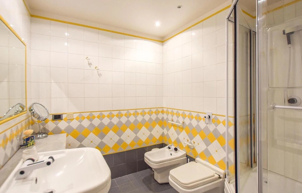 Awesome Home in Ispica With Wifi, Private Swimming Pool and Outdoor Swimming Pool