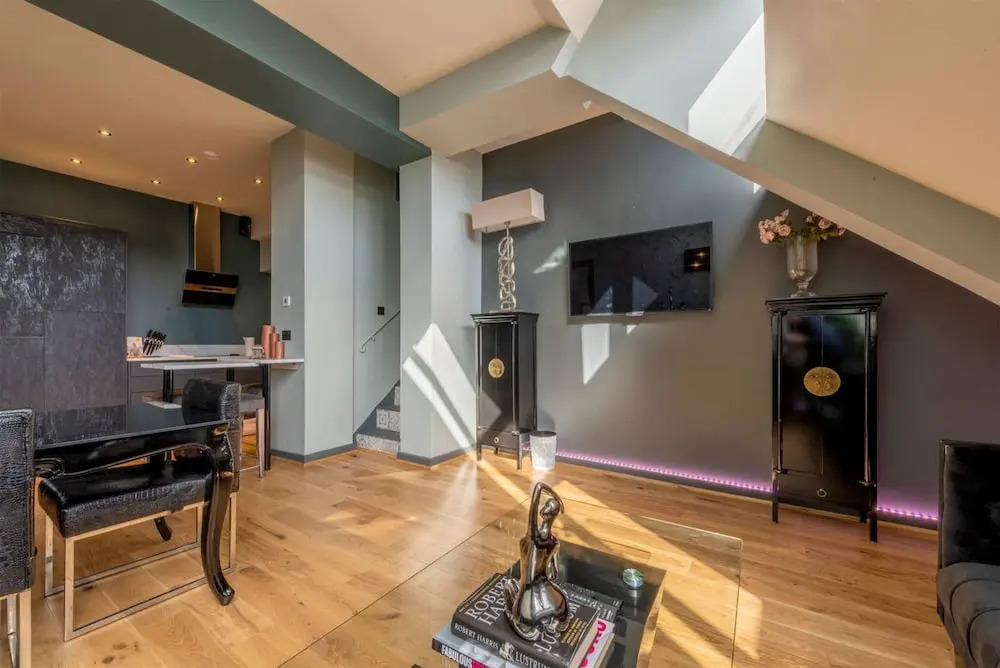 Beautiful Penthouse Apartment In Northern Quarter