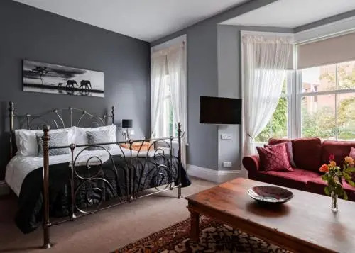 Scotia House - Beautifully Presented Accommodation