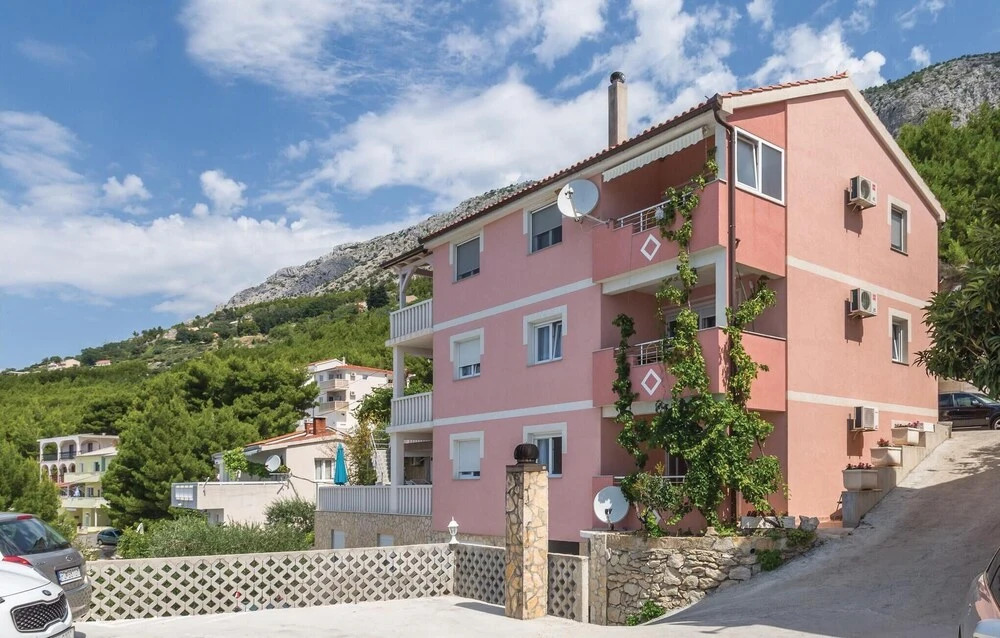 Beautiful Home in Lokva Rogoznica With Wifi and 1 Bedrooms