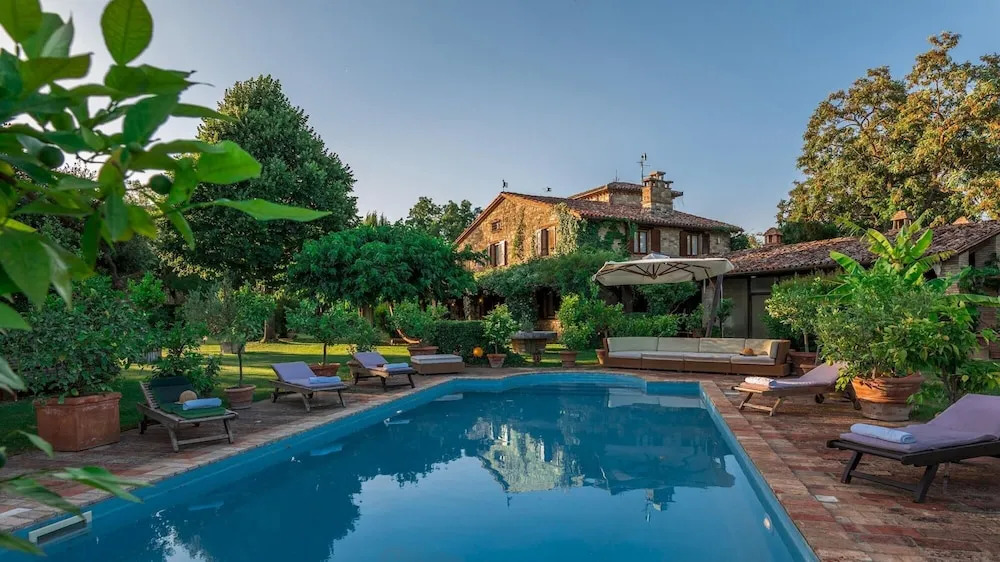 VILLA DUE VIGNE 8, Emma Villas