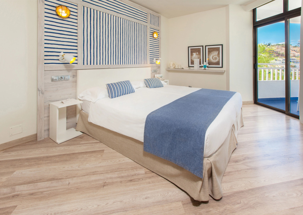 Corallium Beach by Lopesan Hotels