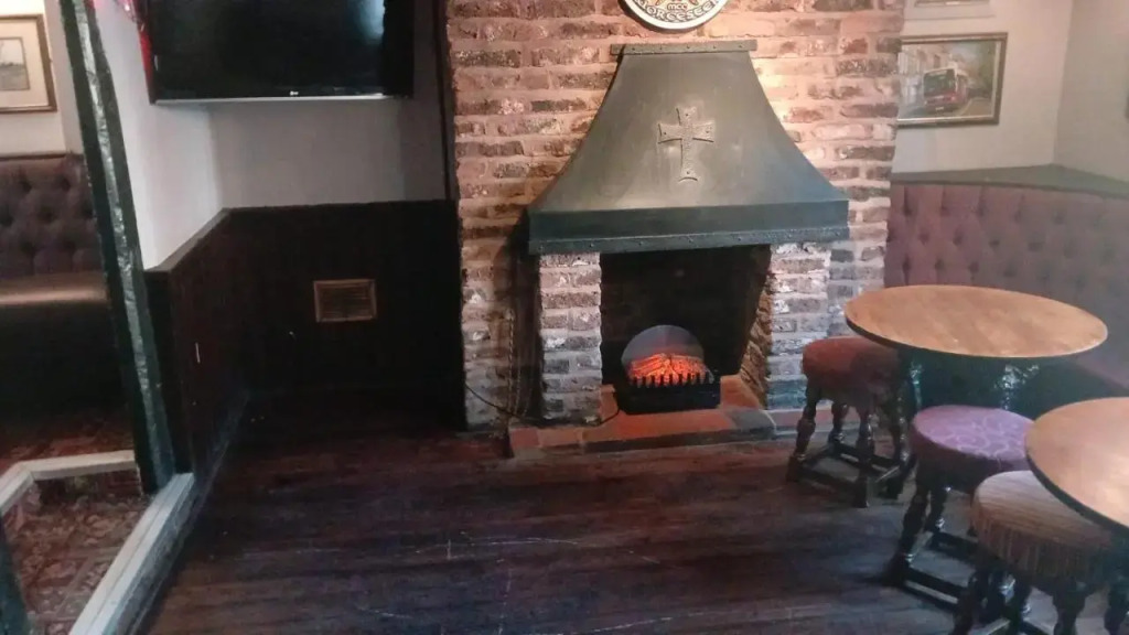 Ye Olde Black Cross