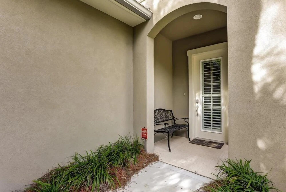 2106 Summerwoods