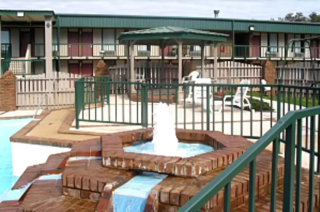 Red Roof Inn Jacksonville, AL