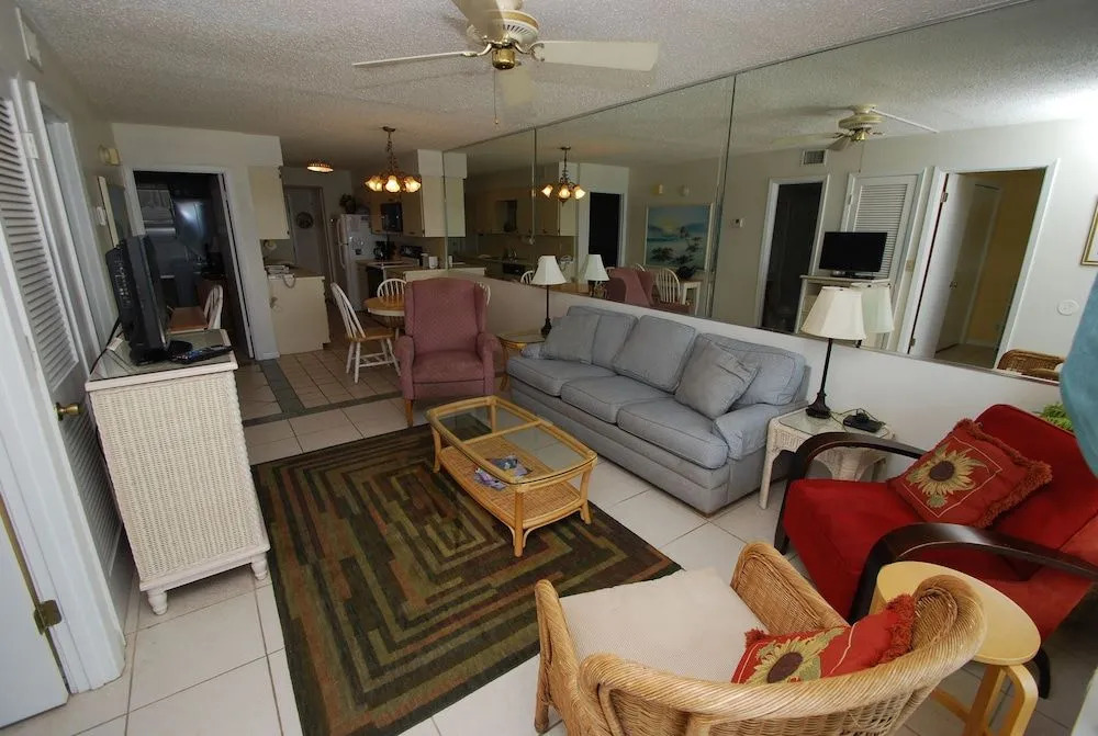 Island Shores 653 by RedAwning