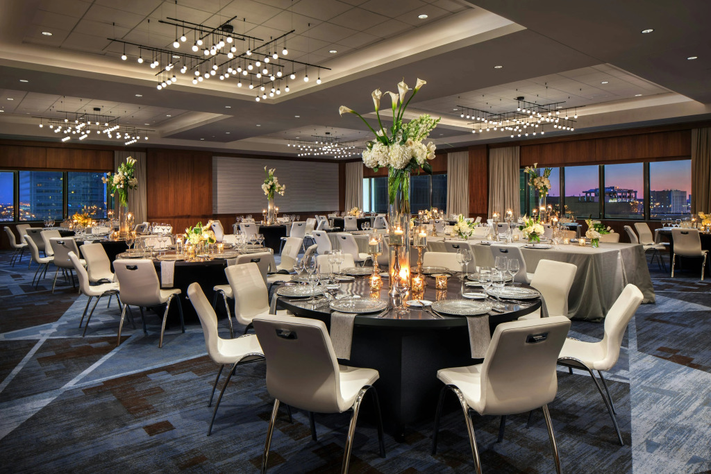 Le Meridien Houston Downtown