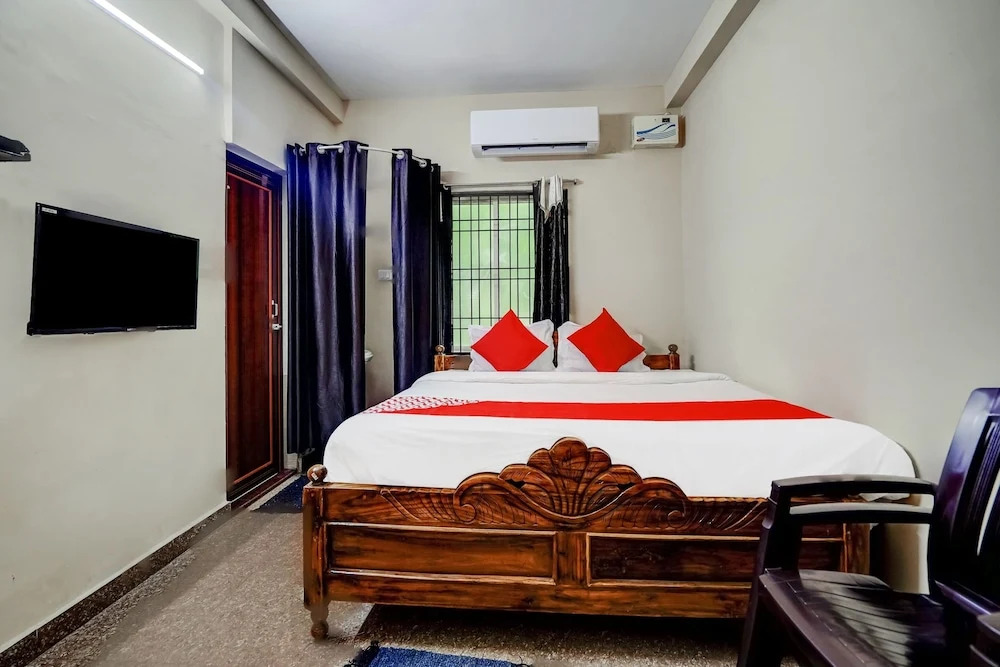 OYO Flagship 60003 Hotel Santosh
