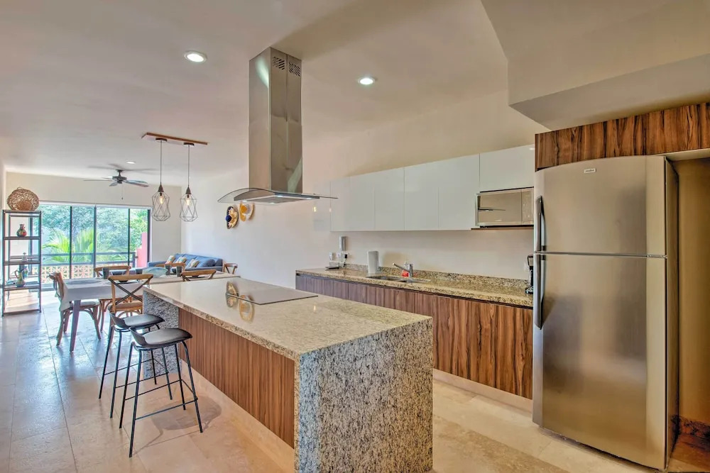 Resort-style Condo 3 Miles to Historic Tulum Ruins