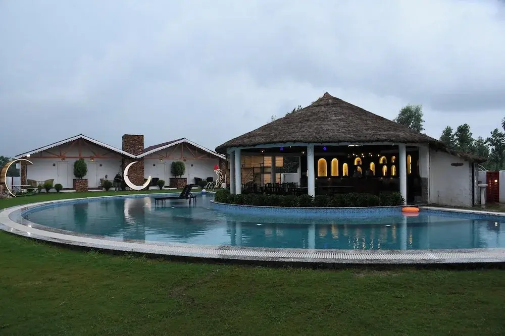 Prakaram Resort And Cafe