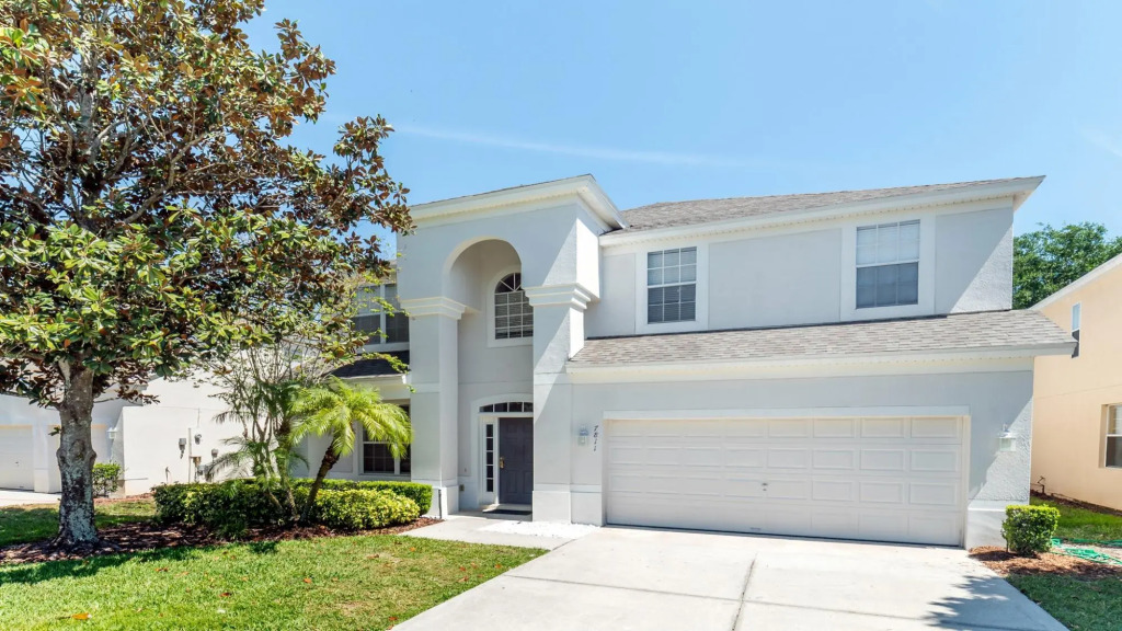 Modern 7BR Villa w Pool greenview close to Disney